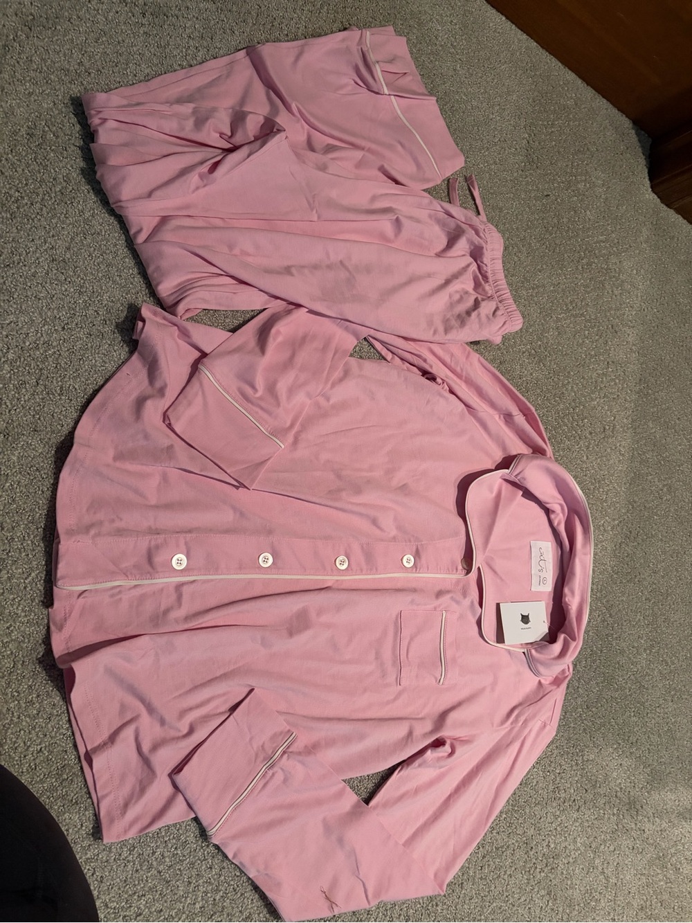NEW with tags The Cat’S Pink Classic Button-Up Pajama Set size Large